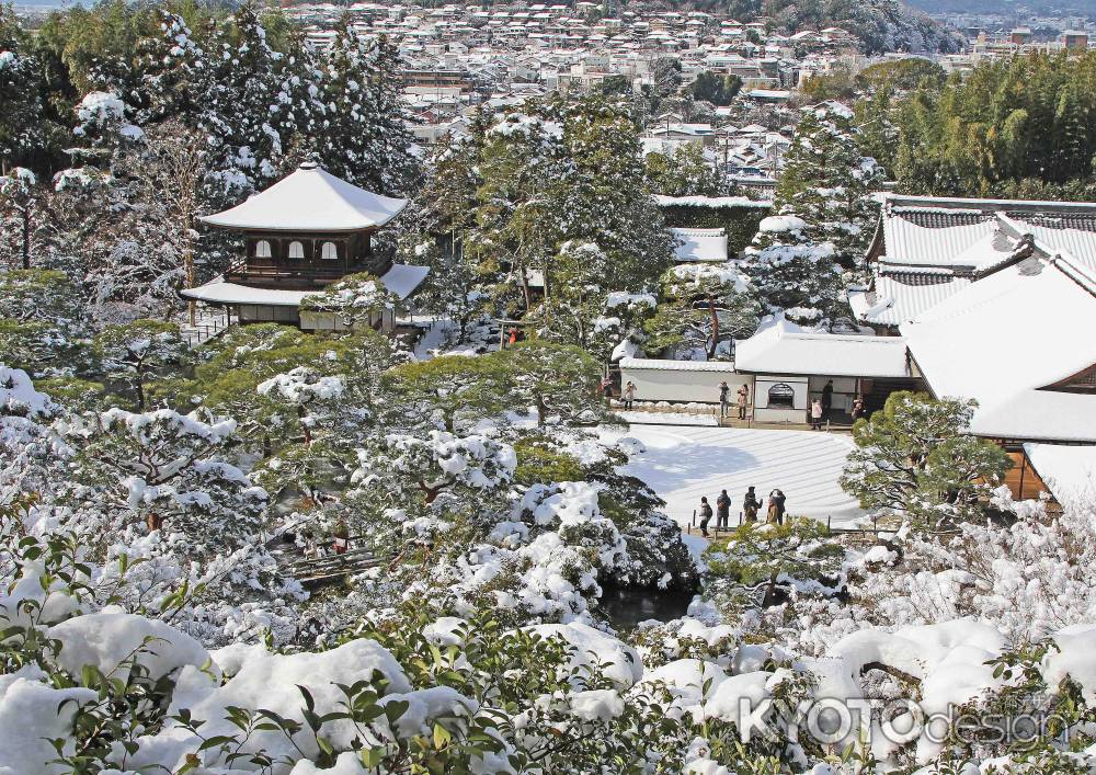 雪の銀閣寺