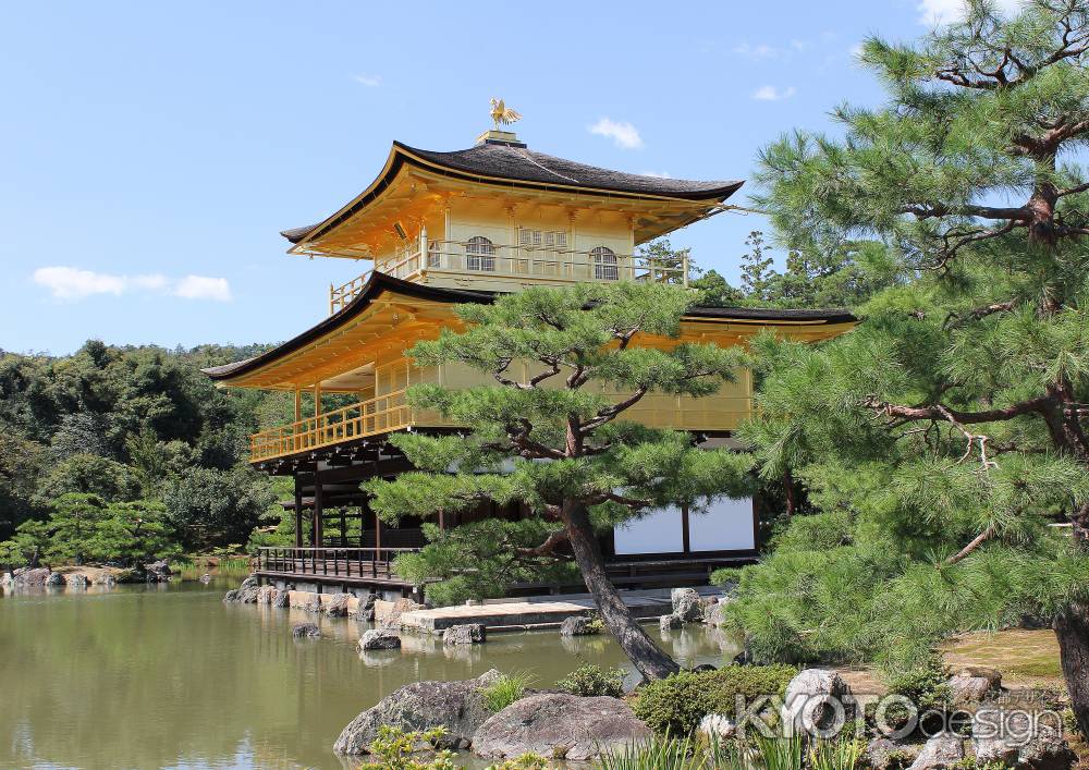 夏の舎利殿（金閣）