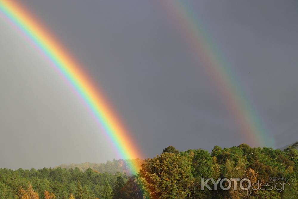 岩倉の空に二重の虹が