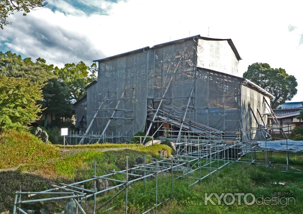 工事中の飛雲閣