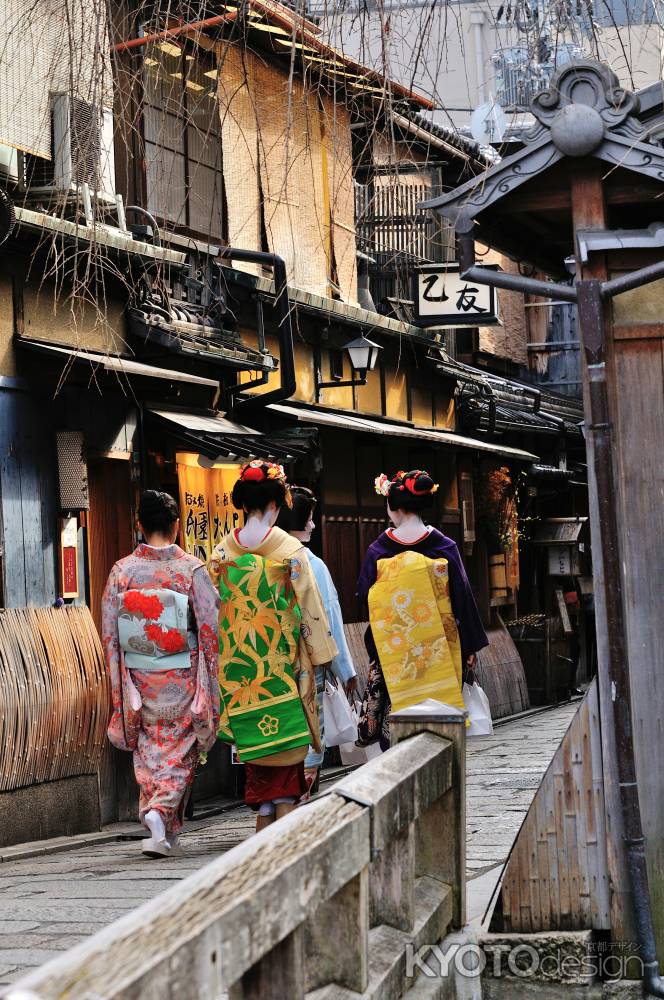 初寄り　祇園甲部　11