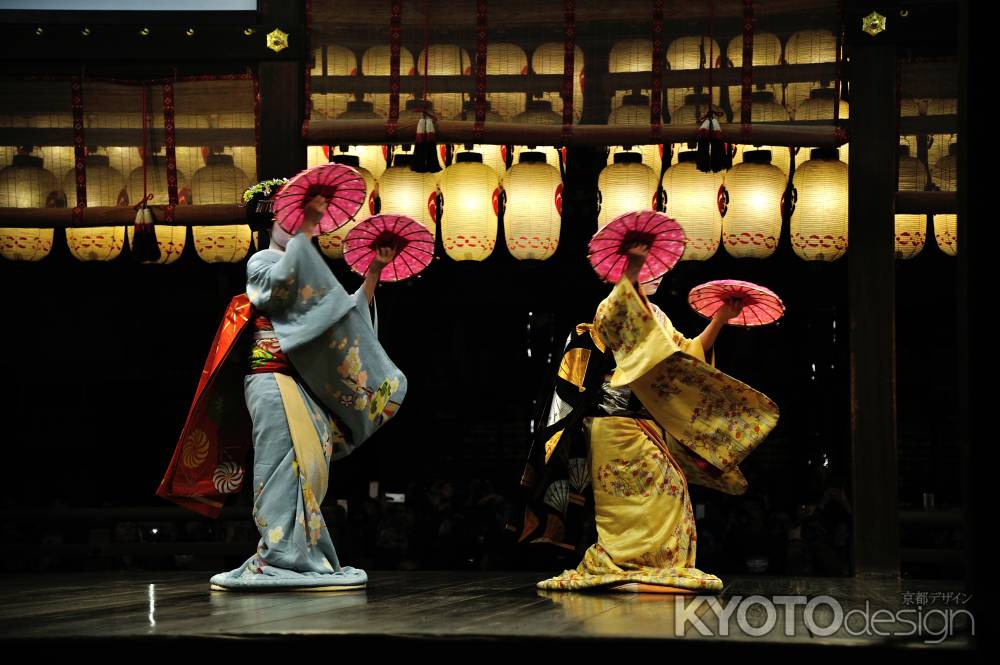 京都・東山花灯路2018 　花笠　舞う