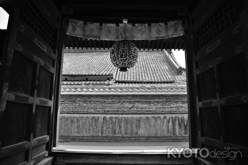 雨宝院　モノクロ