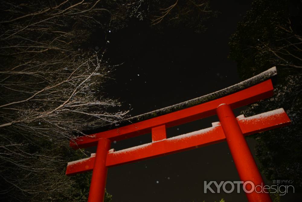 冬の鳥居