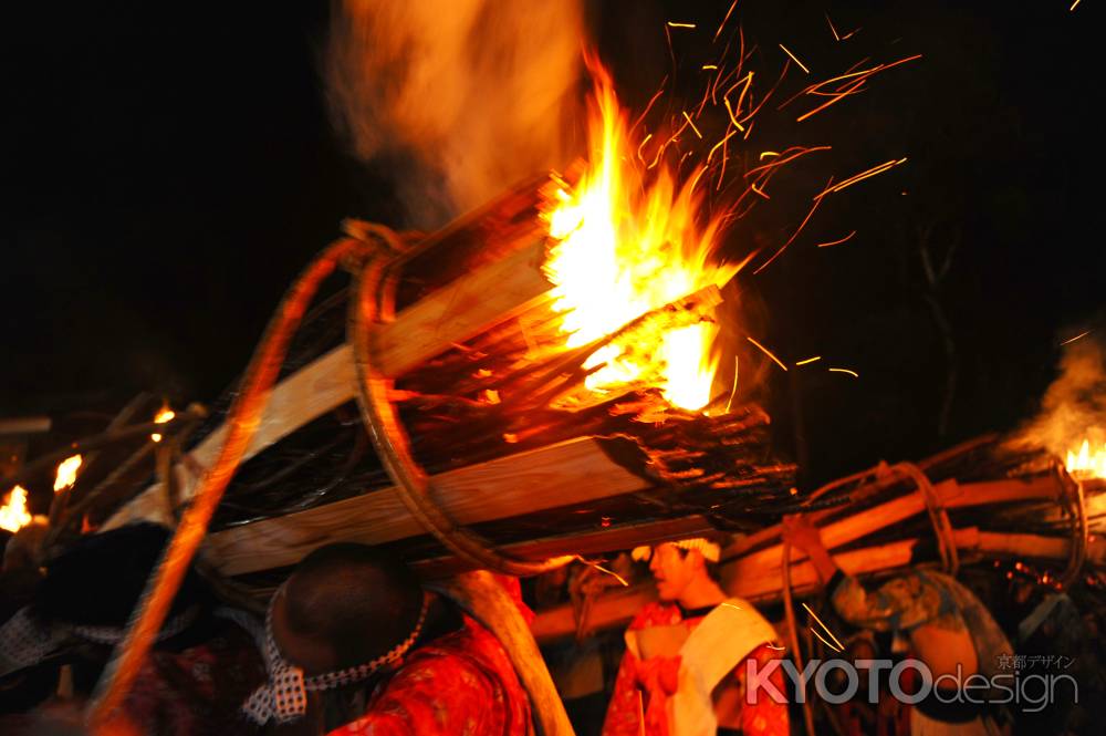 守り続けた火祭