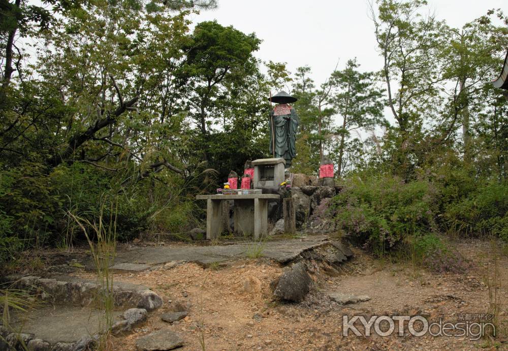 成就山の約3kmのお遍路