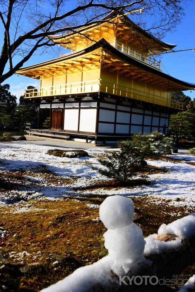 雪だるまと…