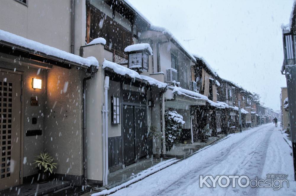 降り止まぬ雪