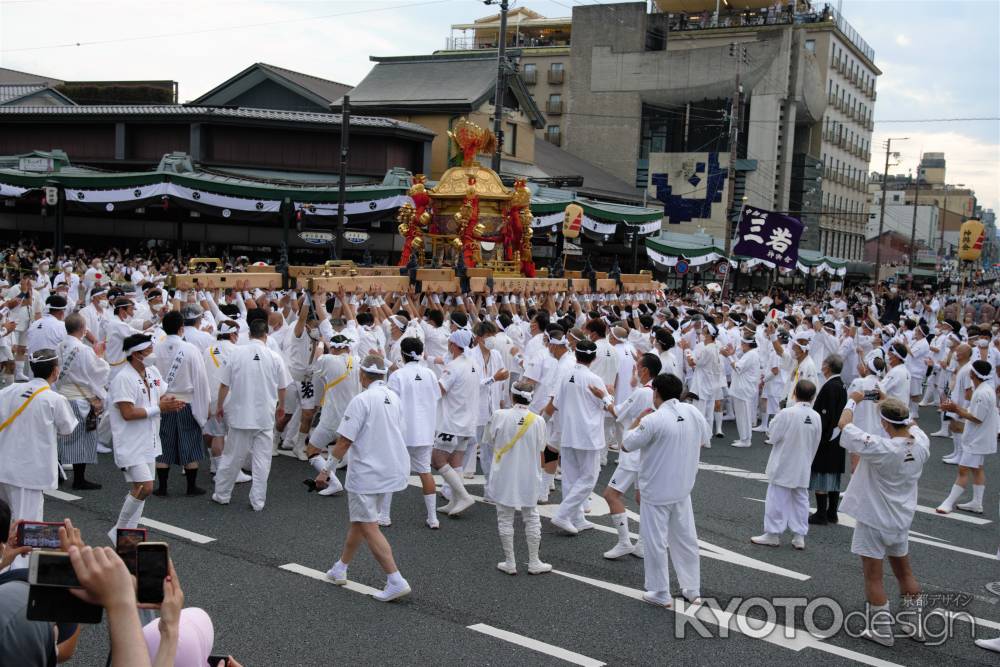 2022祇園祭　神幸祭　御神輿登場！