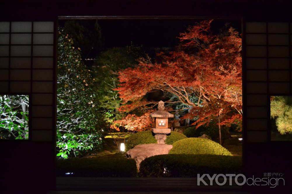 雲龍院　秋の夜　蓮華の間にて