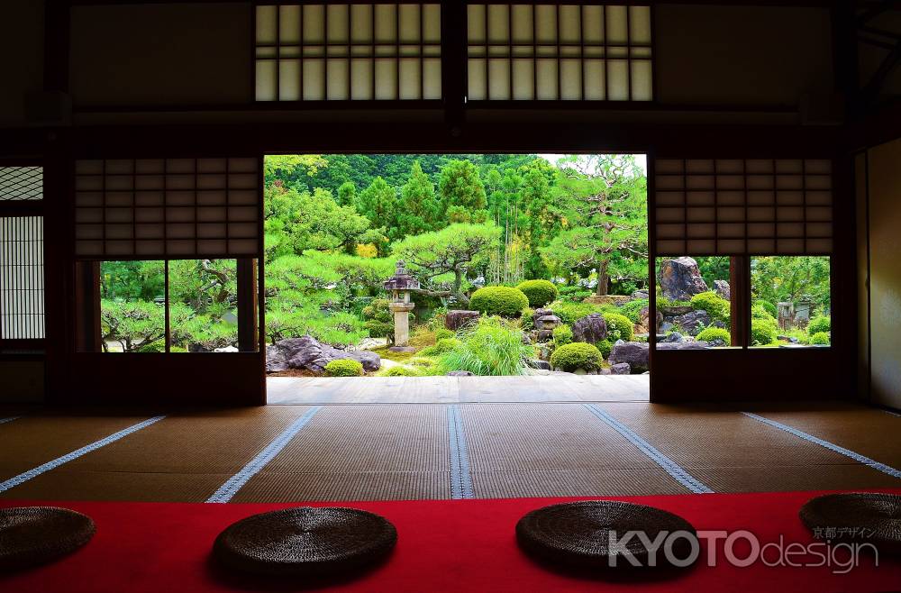 妙満寺　夏の雪の庭