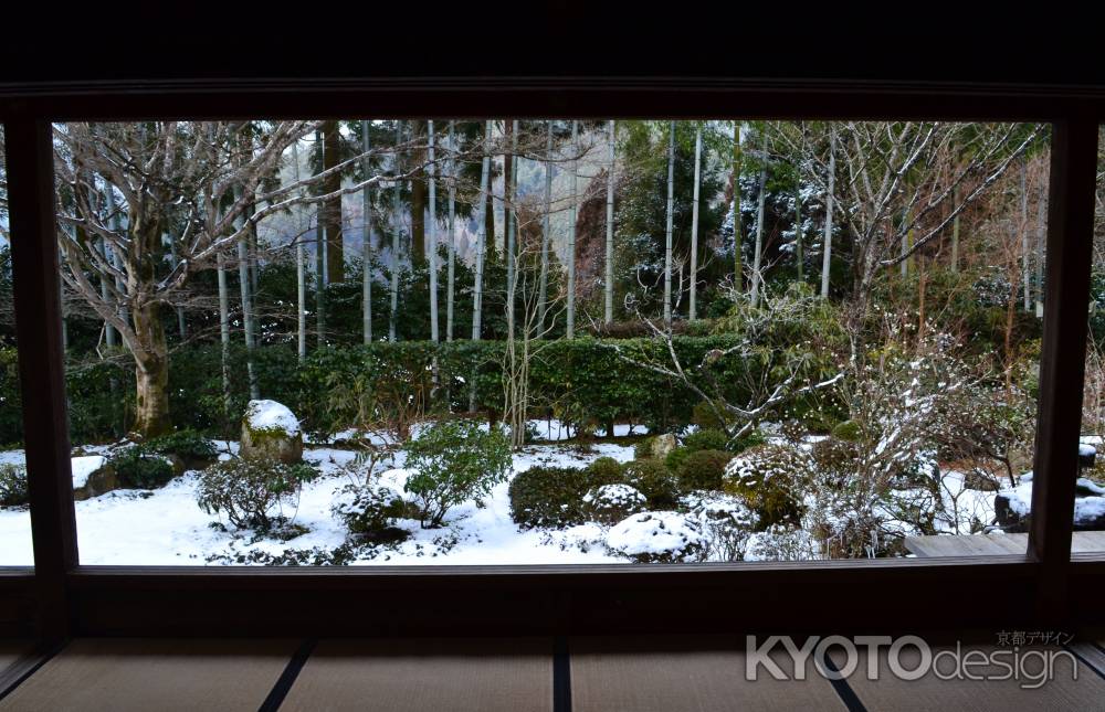 雪化粧の額縁庭園　宝泉院