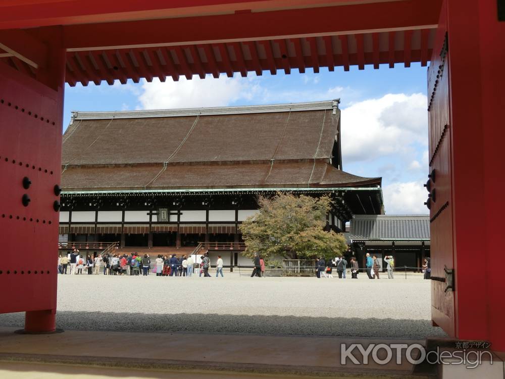 秋の京都御所一般公開 紫宸殿