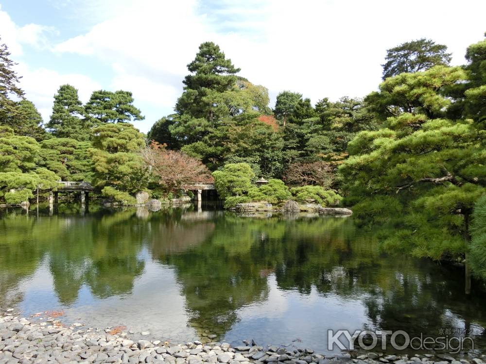 秋の京都御所一般公開 御池庭