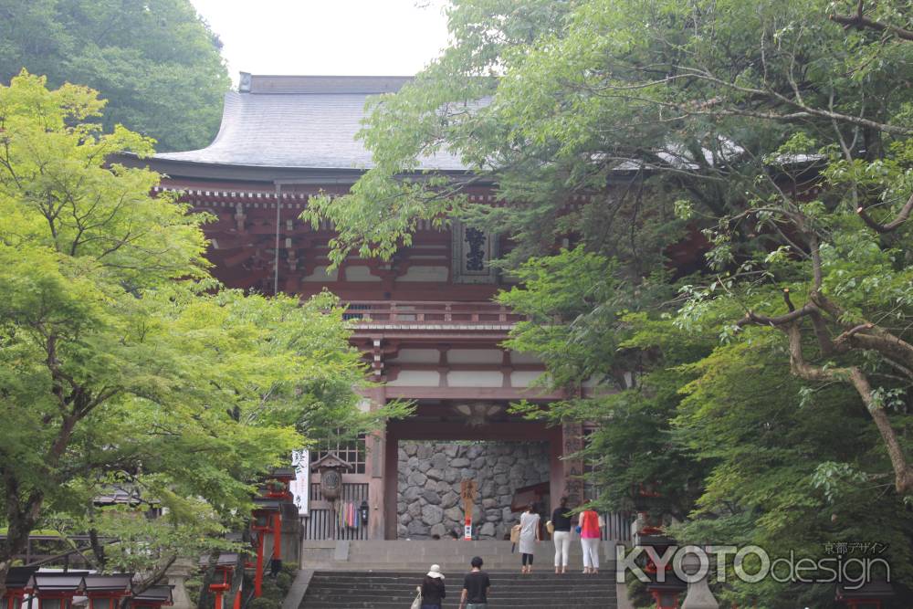 鞍馬寺　山門１