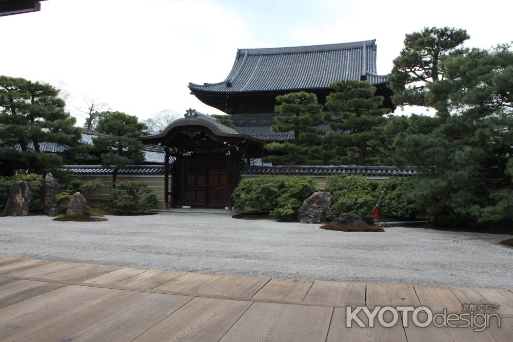 建仁寺 法堂を望む