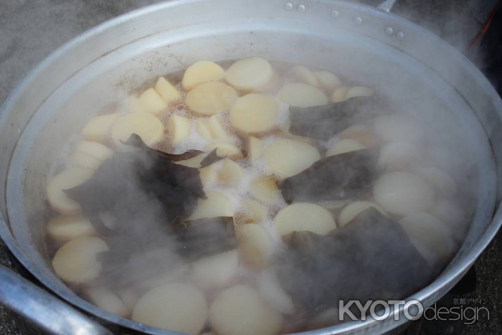 上賀茂神社　初詣　大根炊き