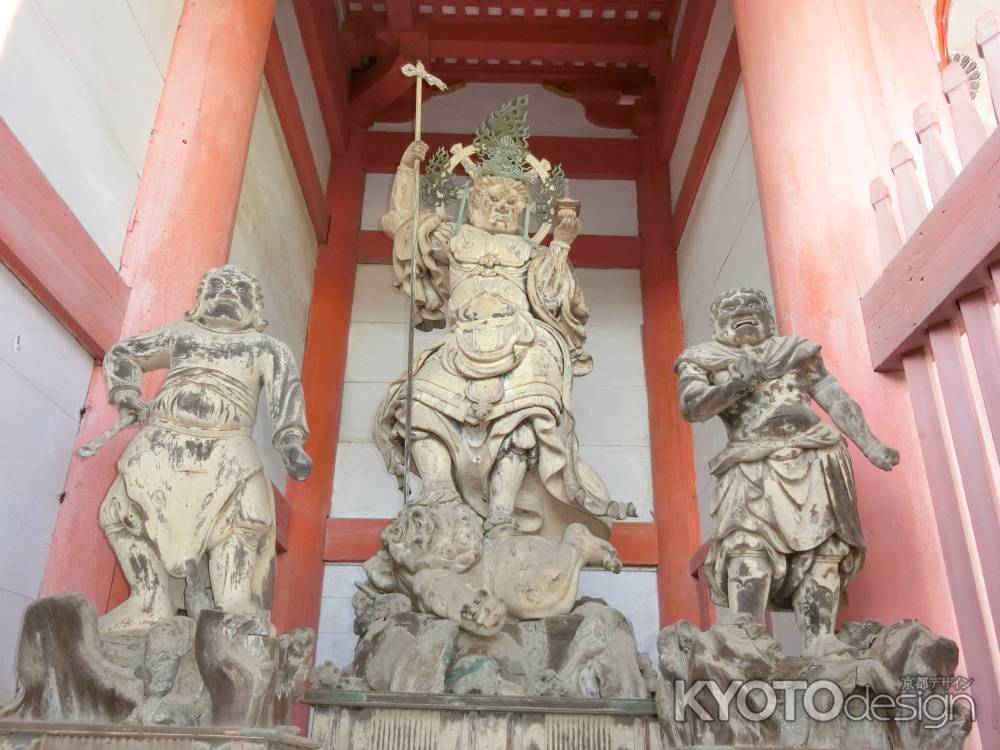 仁和寺　中門の仁王像