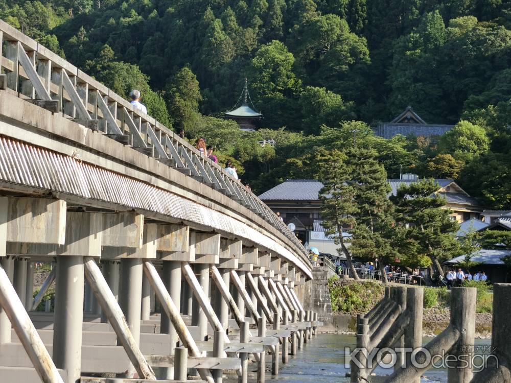 渡月橋と虚空蔵法輪寺