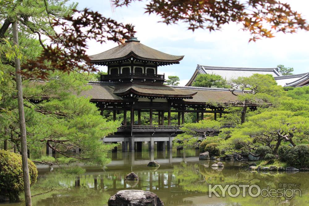 平安神宮　神苑泰平閣