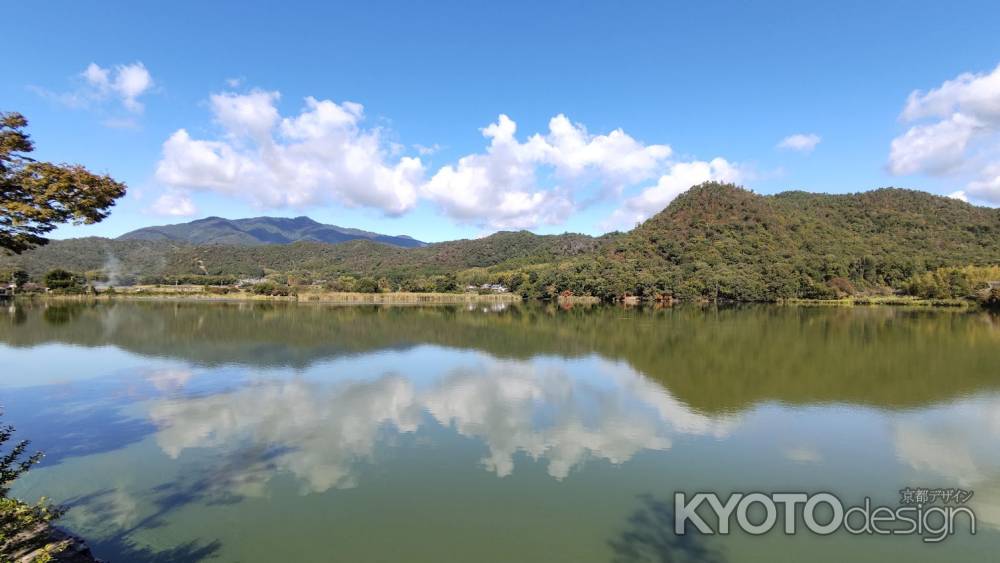 広沢池と愛宕山