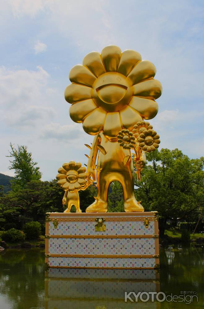 京セラ美術館　お花の親子　村上隆展1