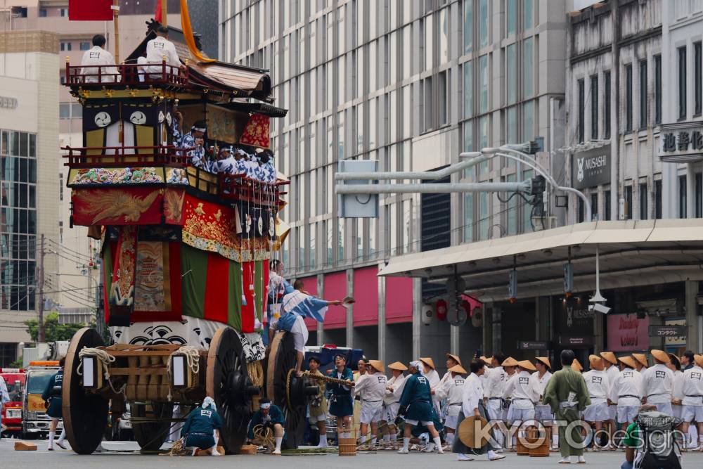祇園祭山鉾巡行 大船鉾辻回し