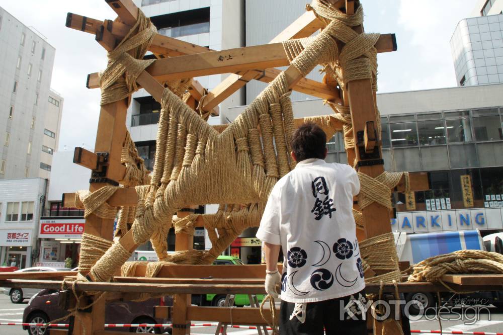 鉾建て（月鉾）