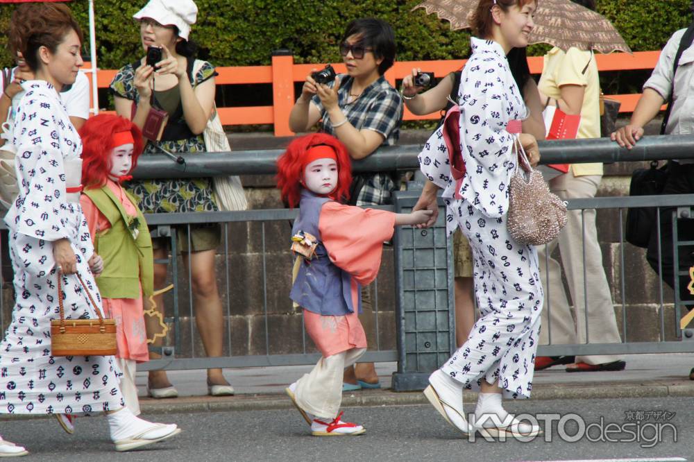 お迎え提灯行列