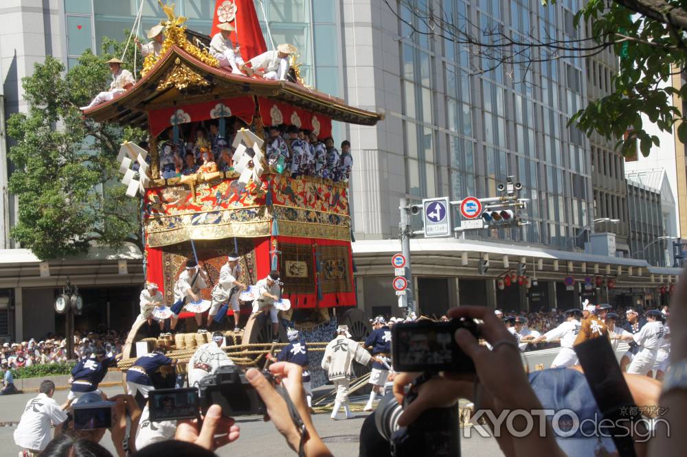 四条河原町での辻回し①