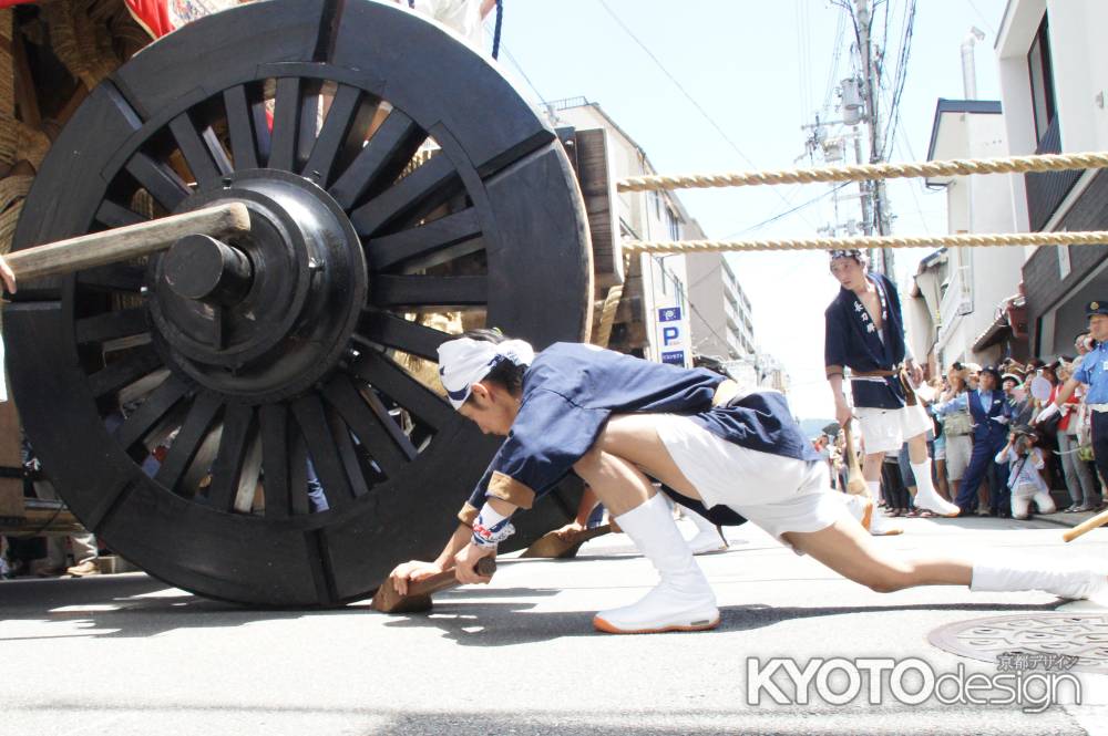 緊張の瞬間、まさに真剣勝負