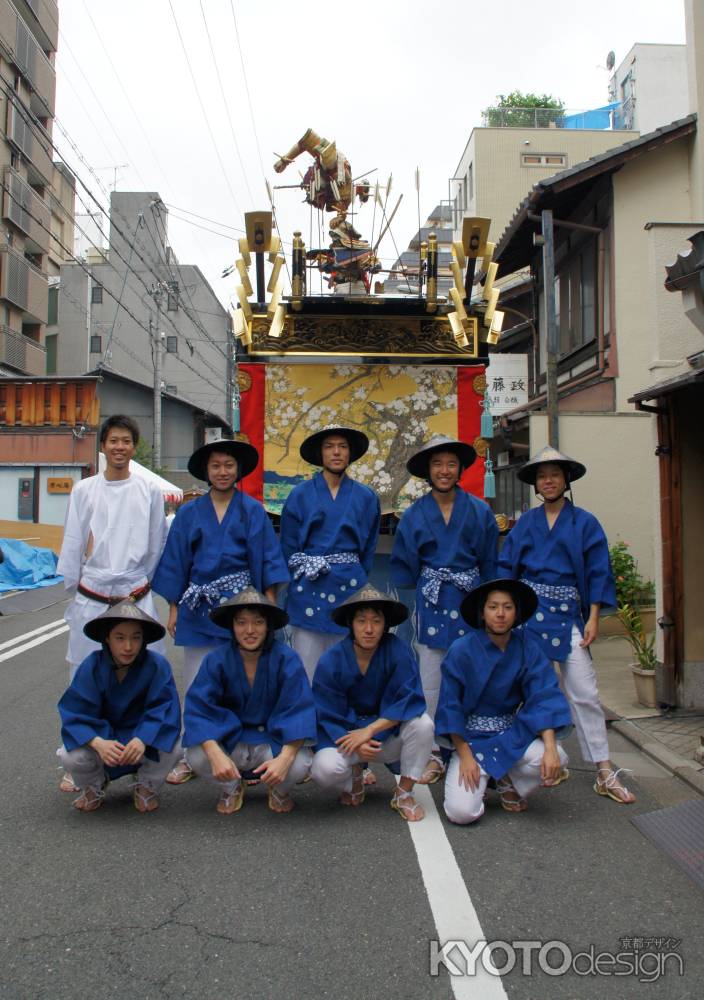 浄妙山ー３　曳き手ボランティアの皆さん