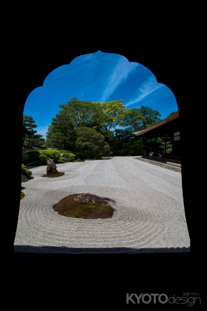 春の建仁寺