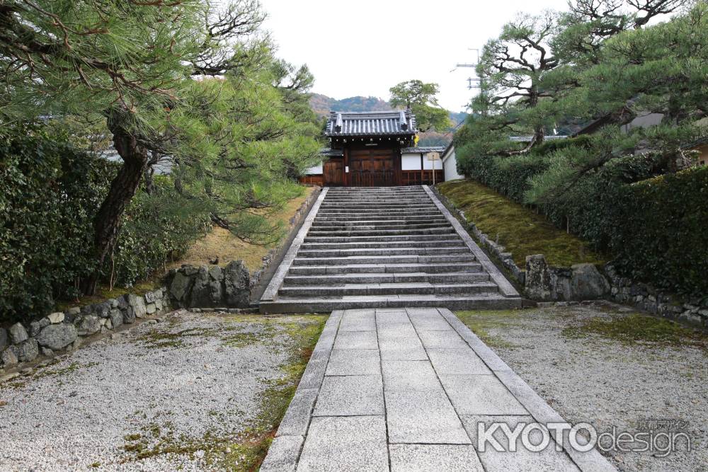 霊鑑寺石段