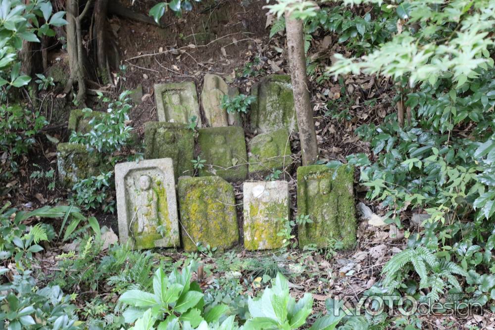 浄瑠璃寺 小石仏2