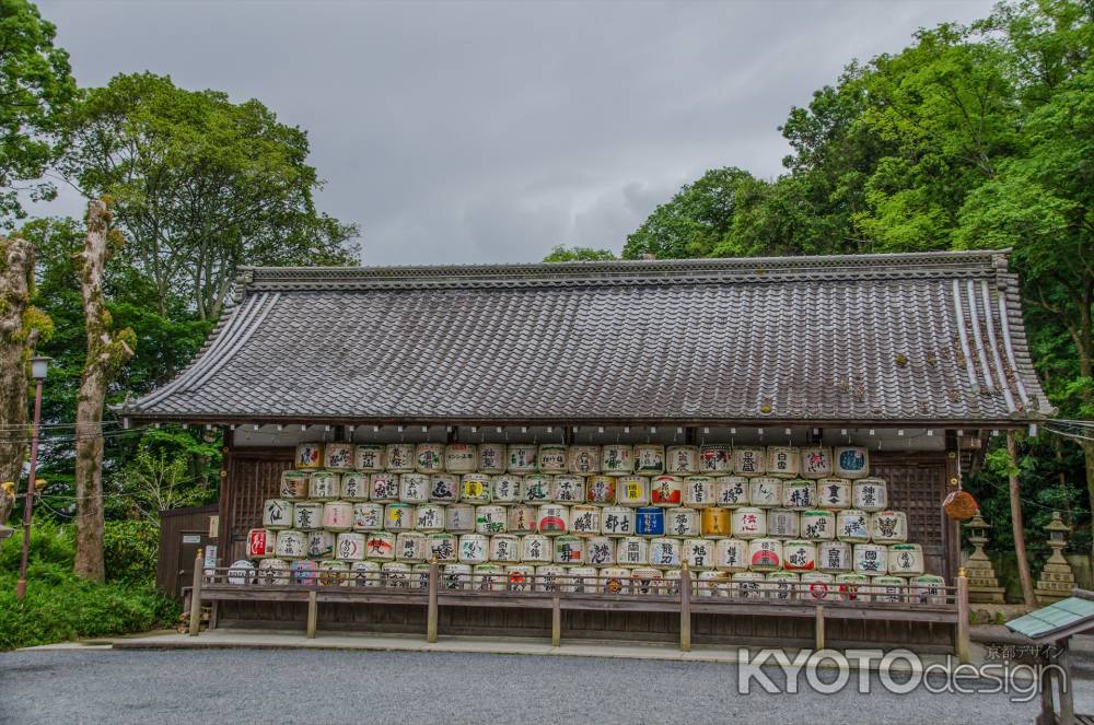 松尾大社に奉納された酒樽