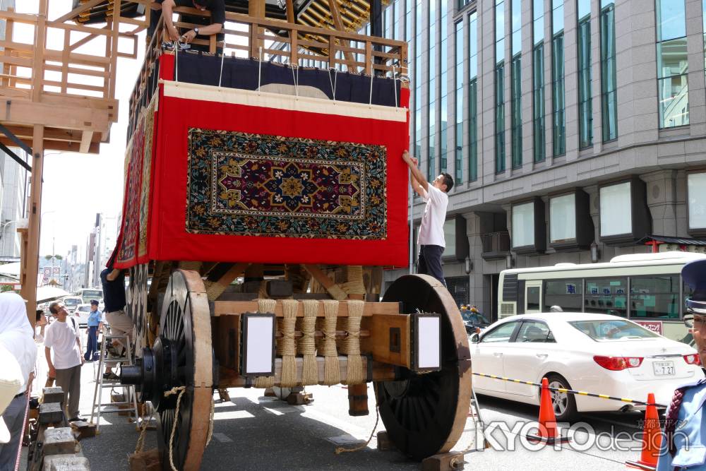 祇園祭　山鉾建てと見送り