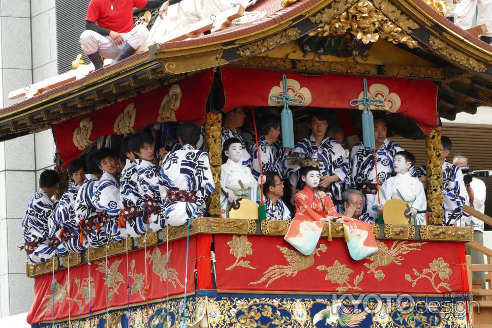 祇園祭  長刀鉾の曳き初め