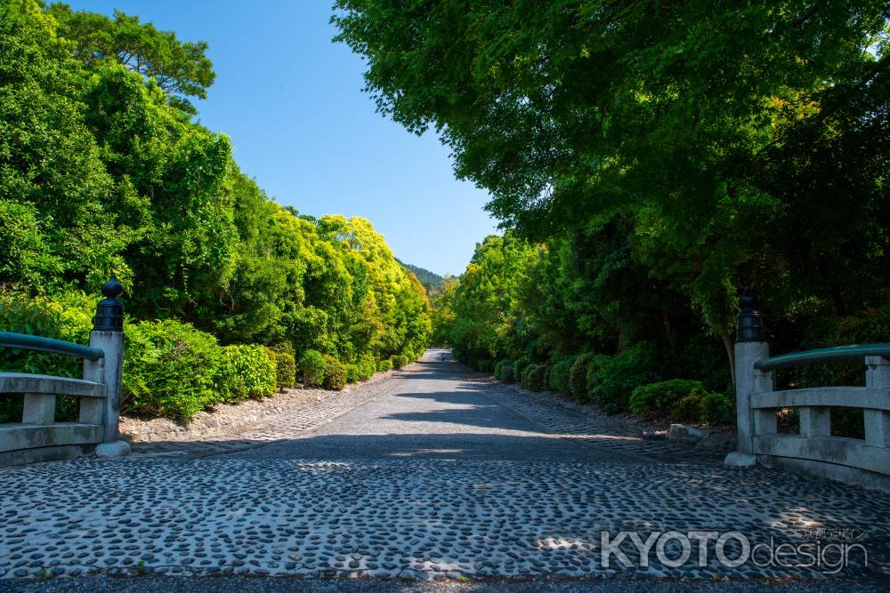 天智天皇山科御陵