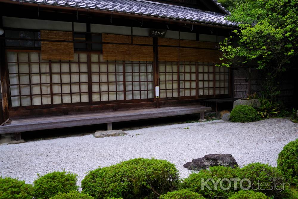 夏の金福寺庭園4