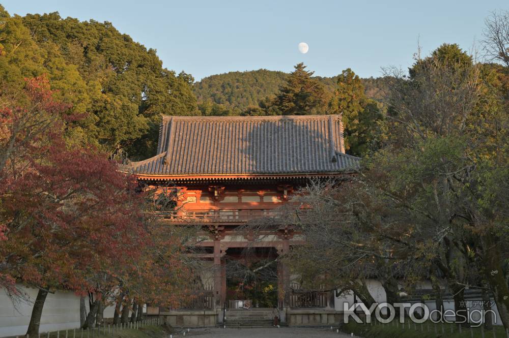 秋の閉門時＿醍醐寺