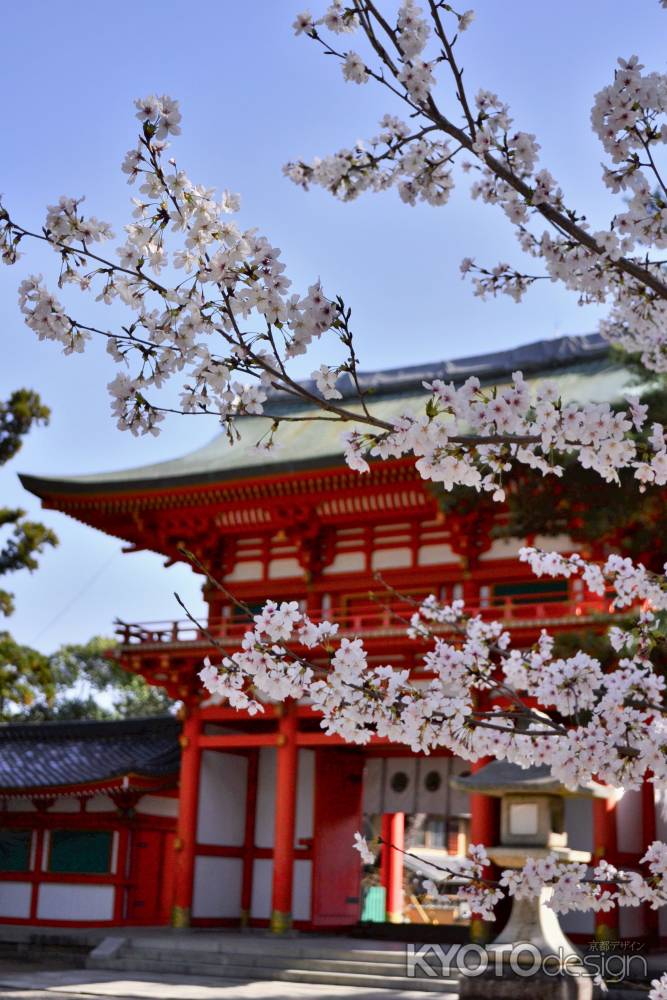 疫神を祀る社の春