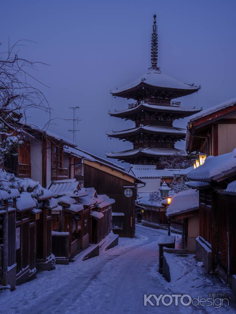 雪の夜明け前