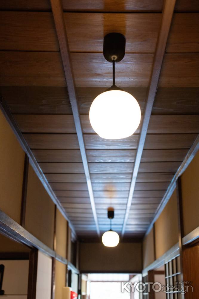 旧三井家下鴨別邸　主屋　1階　廊下の天井