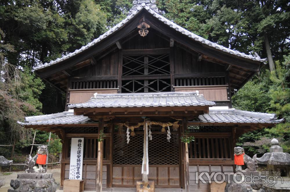 走田神社　拝殿1