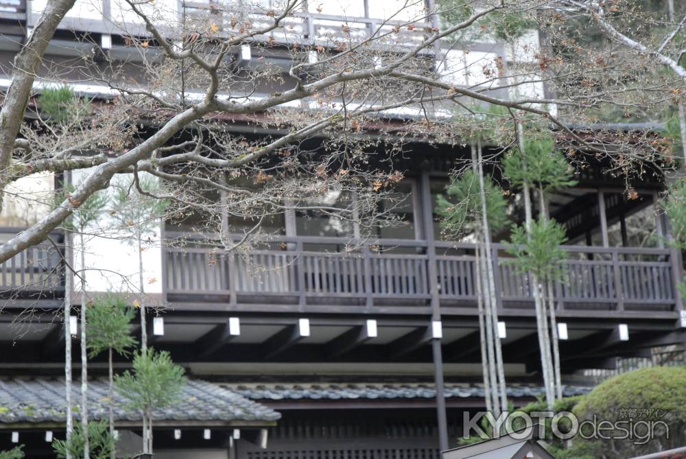 鞍馬寺　秋の終わりごろ