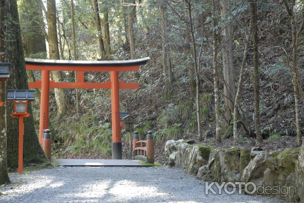 貴船神社　橋と鳥居