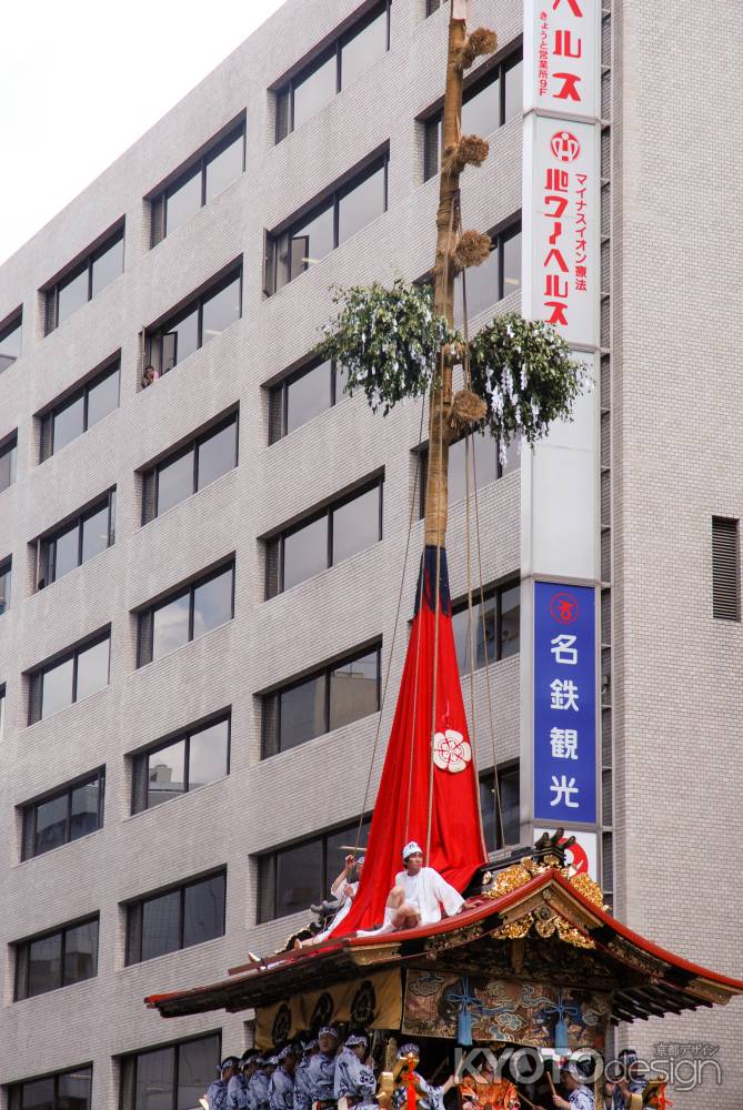 鶏鉾の屋根