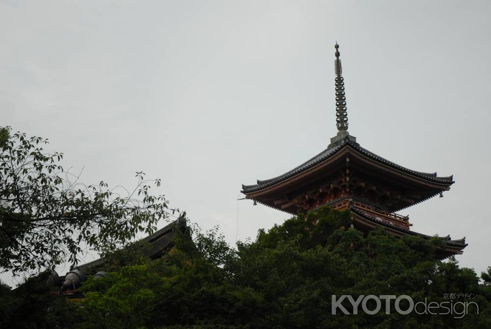 清水寺子安塔