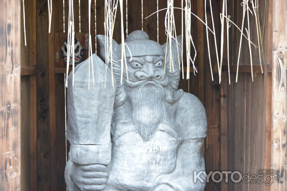 若宮八幡宮 陶器の鍾馗さん②